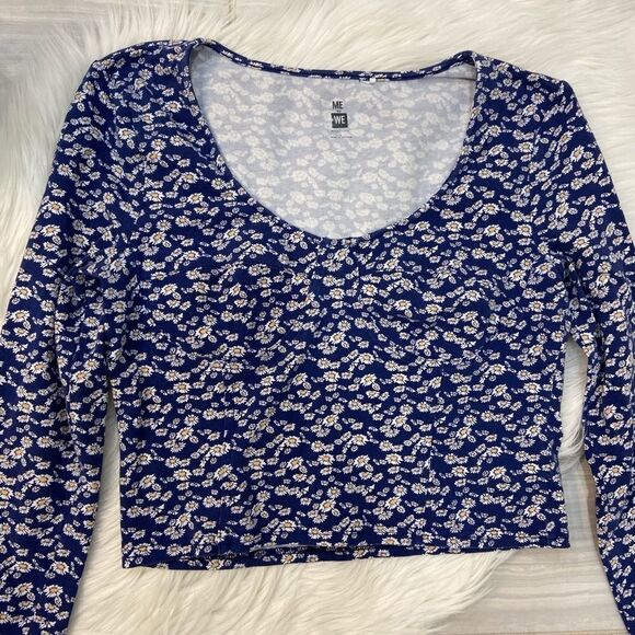 Me to We Floral Crop Long Sleeve - Picture 2 of 8